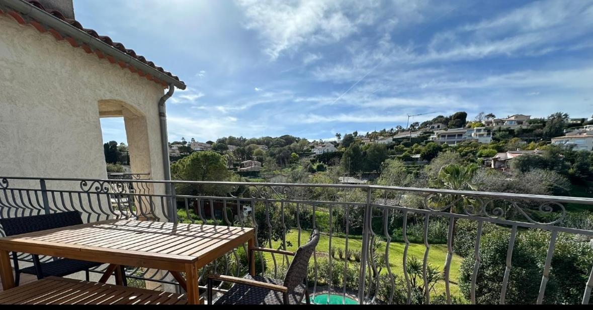 Villa Constance 3 Antibes - Spacieux Logement En Dernier Etage Eksteriør billede